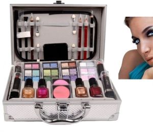Βαλιτσάκι Μακιγιάζ με Καλλυντικά, Πινέλα, Μανό & Καθρεφτάκι Magic Color Make Up Kit